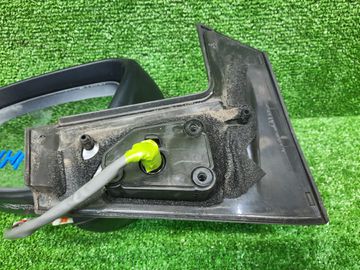 ЗЕРКАЛО НА TOYOTA AQUA NHP10