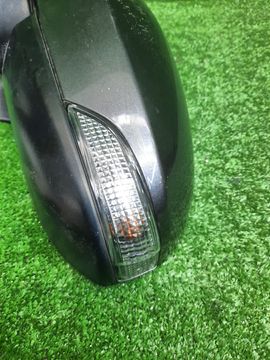 ЗЕРКАЛО НА TOYOTA AQUA NHP10
