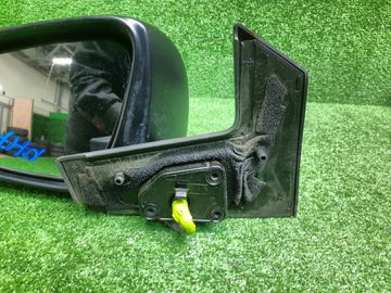 ЗЕРКАЛО НА TOYOTA AQUA NHP10