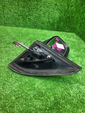 ЗЕРКАЛО НА TOYOTA VOLTZ ZZE136