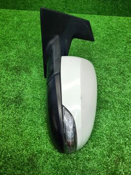 ЗЕРКАЛО НА TOYOTA AQUA NHP10