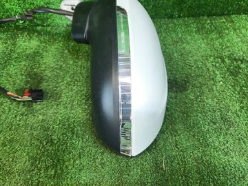 ЗЕРКАЛО НА VOLKSWAGEN PASSAT 3G2