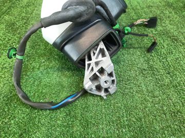 ЗЕРКАЛО НА VOLKSWAGEN PASSAT 3G2