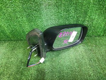 ЗЕРКАЛО НА TOYOTA VOLTZ ZZE136