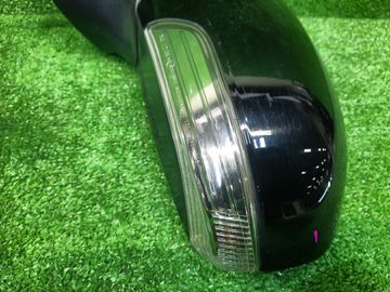 ЗЕРКАЛО НА TOYOTA PRIUS ALPHA ZVW41W