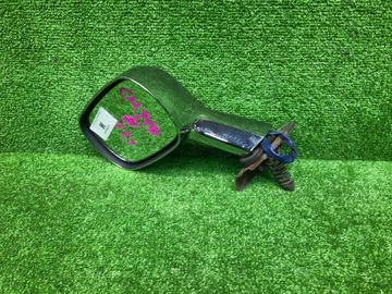 ЗЕРКАЛО НА NISSAN CEDRIC Y31