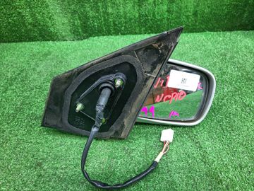 ЗЕРКАЛО НА TOYOTA VITZ NCP10