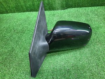 ЗЕРКАЛО НА TOYOTA VITZ NCP10