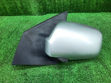 ЗЕРКАЛО НА TOYOTA VITZ NCP10