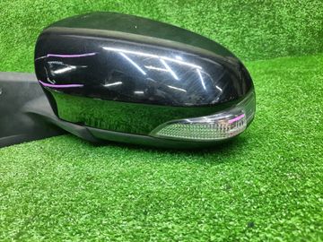 ЗЕРКАЛО НА TOYOTA VITZ NCP131