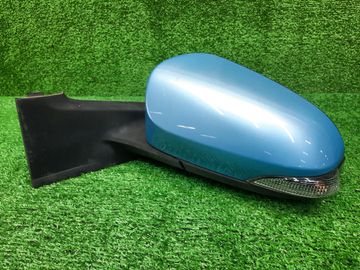 ЗЕРКАЛО НА TOYOTA VITZ KSP130