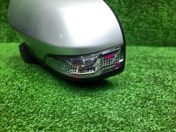 ЗЕРКАЛО НА TOYOTA VITZ KSP130