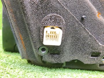 ЗЕРКАЛО НА MAZDA AXELA BK5P