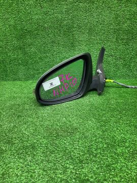 ЗЕРКАЛО НА TOYOTA AQUA NHP10