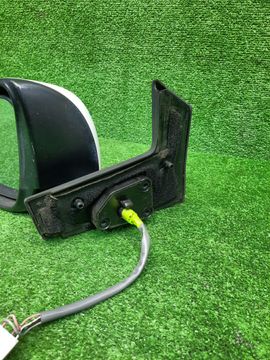 ЗЕРКАЛО НА TOYOTA AQUA NHP10