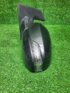 ЗЕРКАЛО НА TOYOTA AQUA NHP10