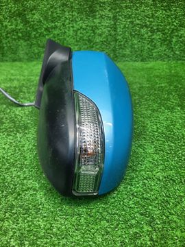 ЗЕРКАЛО НА TOYOTA AQUA NHP10