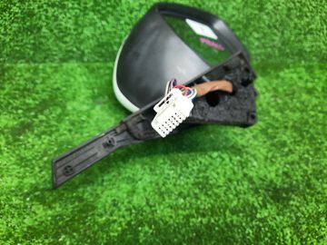 ЗЕРКАЛО НА SUZUKI HUSTLER MR41S