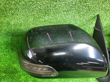 ЗЕРКАЛО НА TOYOTA HIACE TRH219