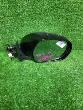 ЗЕРКАЛО НА TOYOTA HIACE TRH219