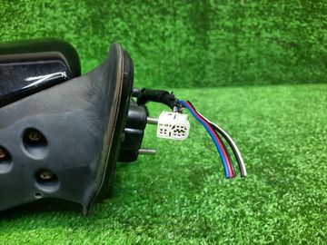 ЗЕРКАЛО НА TOYOTA HIACE TRH219