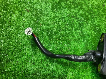 ЗЕРКАЛО НА TOYOTA WISH ZNE10