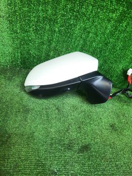 ЗЕРКАЛО НА TOYOTA YARIS CROSS MXPB10