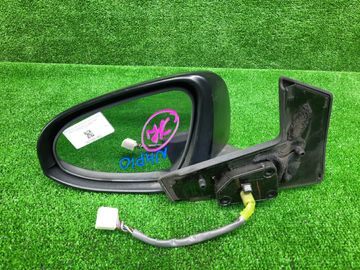 ЗЕРКАЛО НА TOYOTA AQUA NHP10
