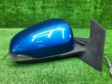 ЗЕРКАЛО НА TOYOTA AQUA NHP10