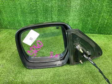 ЗЕРКАЛО НА TOYOTA NOAH SR40