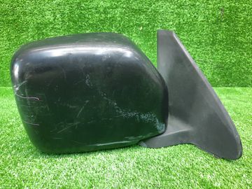 ЗЕРКАЛО НА TOYOTA NOAH KR42