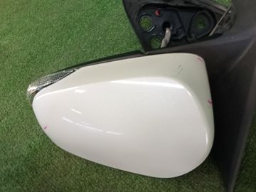 ЗЕРКАЛО НА TOYOTA SPADE NCP141