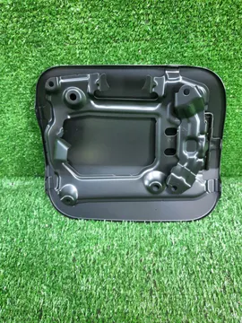 ЛЮЧОК БЕНЗОБАКА НА TOYOTA COROLLA CROSS ZSG10
