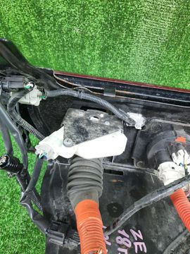 ЛЮЧОК БЕНЗОБАКА НА NISSAN LEAF ZE1