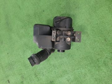 КОРПУС ВОЗДУШНОГО ФИЛЬТРА НА ISUZU ELF NPR66