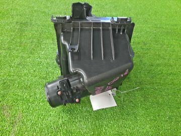 КОРПУС ВОЗДУШНОГО ФИЛЬТРА НА TOYOTA AQUA MXPK11 M15A-FXE
