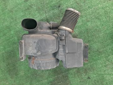 КОРПУС ВОЗДУШНОГО ФИЛЬТРА НА MITSUBISHI CANTER FE74B 4M50