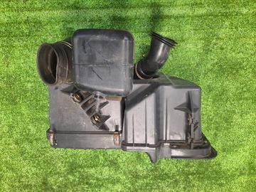 КОРПУС ВОЗДУШНОГО ФИЛЬТРА НА ISUZU ELF NKR81 4HL1