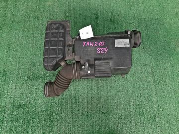 КОРПУС ВОЗДУШНОГО ФИЛЬТРА НА TOYOTA HILUX SURF TRN210W 2TR-FE