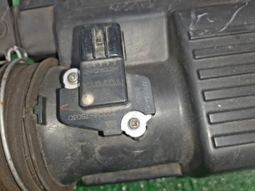 КОРПУС ВОЗДУШНОГО ФИЛЬТРА НА TOYOTA HILUX SURF TRN210W 2TR-FE