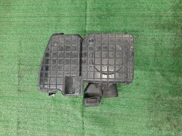 КОРПУС ВОЗДУШНОГО ФИЛЬТРА НА ISUZU ELF NPR81 4HL1