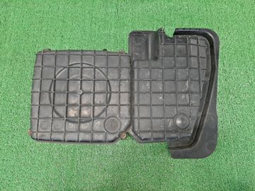 КОРПУС ВОЗДУШНОГО ФИЛЬТРА НА ISUZU ELF AKR71