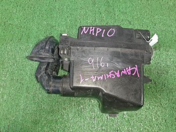 КОРПУС ВОЗДУШНОГО ФИЛЬТРА НА TOYOTA AQUA NHP10 1NZ-FXE