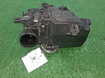 КОРПУС ВОЗДУШНОГО ФИЛЬТРА НА TOYOTA AQUA NHP10 1NZ-FXE