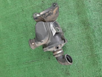 КОРПУС ВОЗДУШНОГО ФИЛЬТРА НА TOYOTA LITE ACE KM70 7K-E