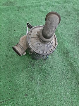 КОРПУС ВОЗДУШНОГО ФИЛЬТРА НА TOYOTA LITE ACE KM70 7K-E