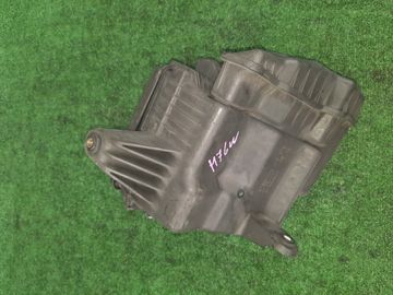 КОРПУС ВОЗДУШНОГО ФИЛЬТРА НА MITSUBISHI PAJERO IO H76W 4G93