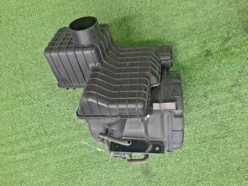 КОРПУС ВОЗДУШНОГО ФИЛЬТРА НА MITSUBISHI CANTER FE568