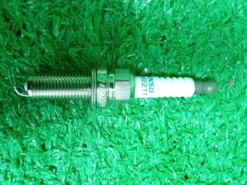 СВЕЧА ЗАЖИГАНИЯ IXEH22TT 4712 240W0000140 НА DENSO