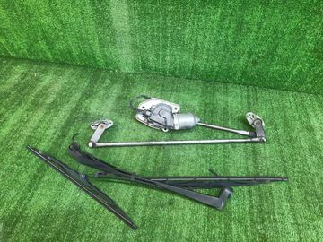 МОТОРЧИК СТЕКЛООЧИСТИТЕЛЯ НА MITSUBISHI FUSO CANTER FBA20